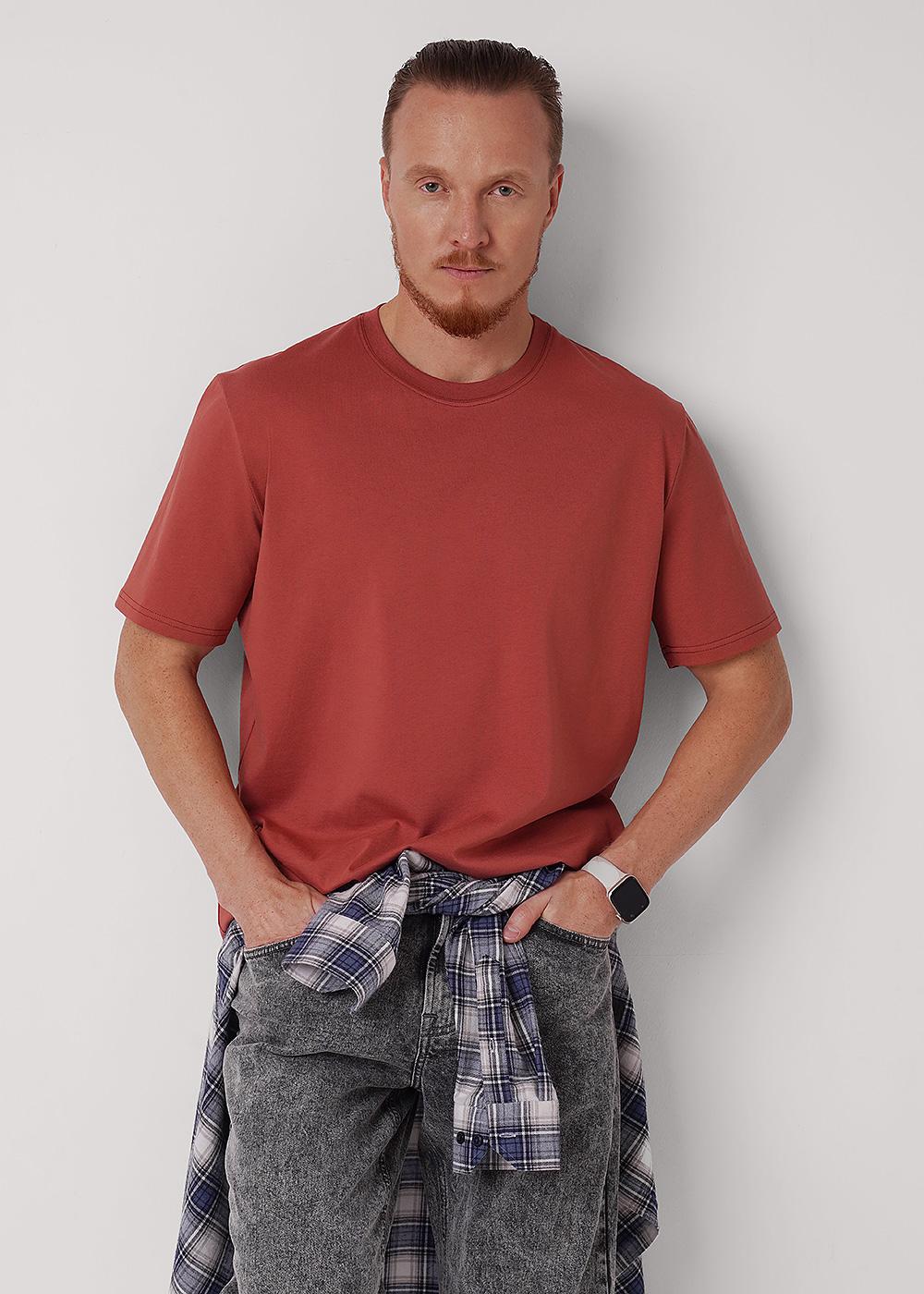 терракотовый