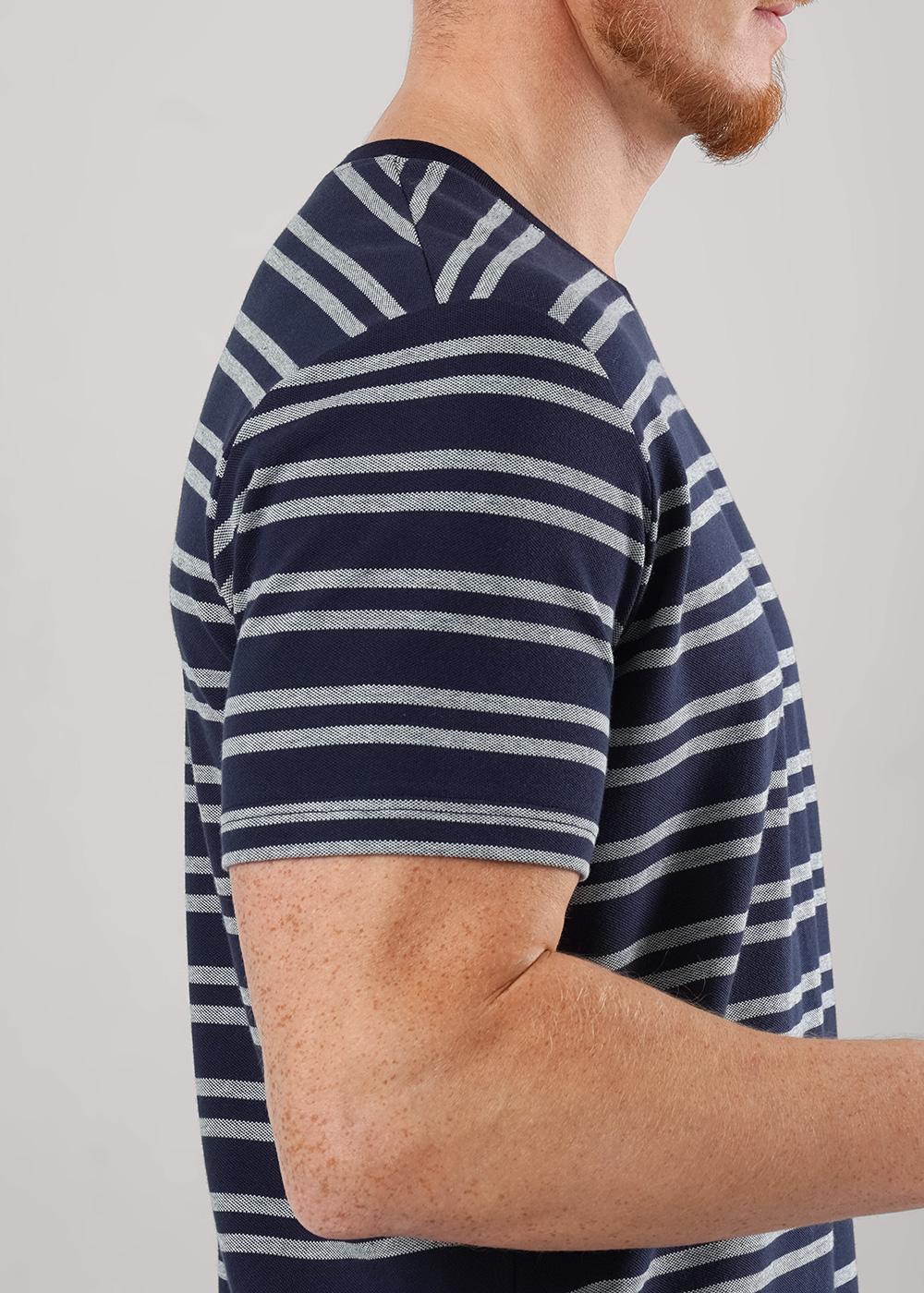 CLE 562676/10злн Футболка мужская