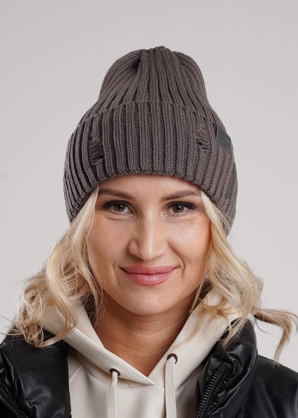 коричневый