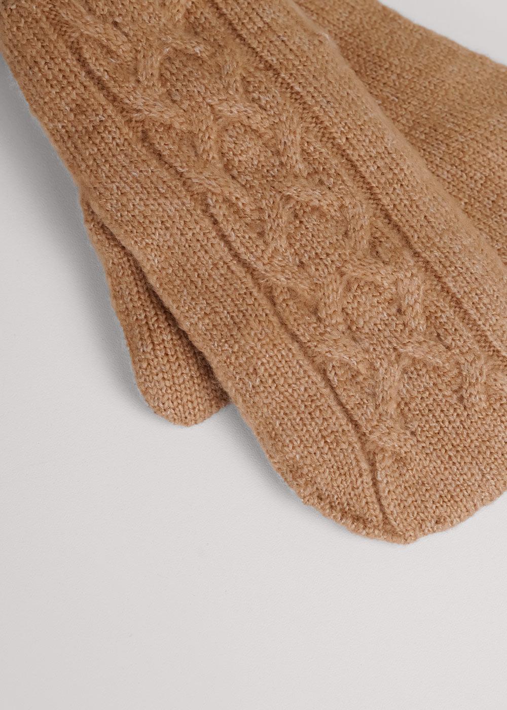 CLE 453544ап мех Варежки женские