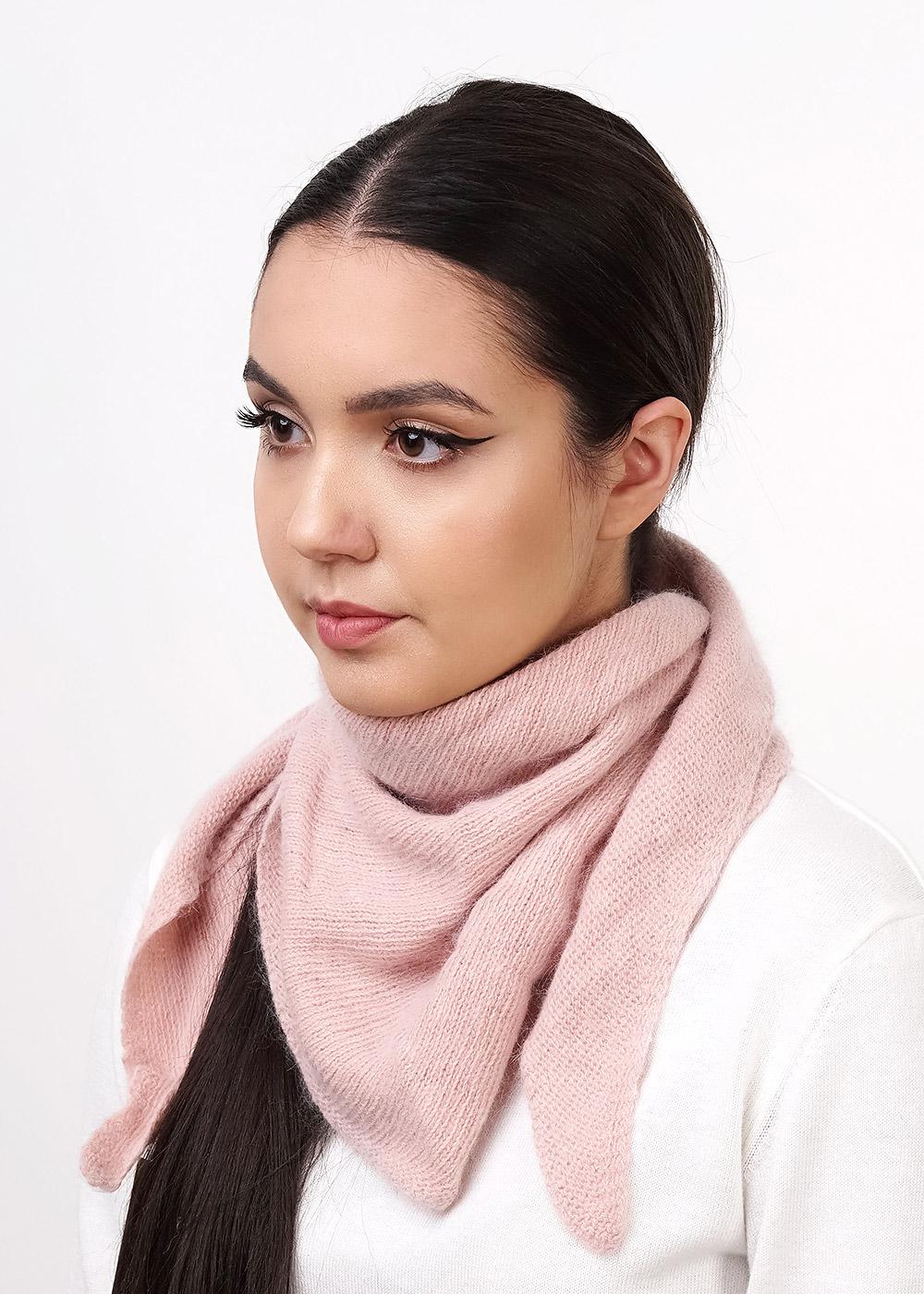 персиковый