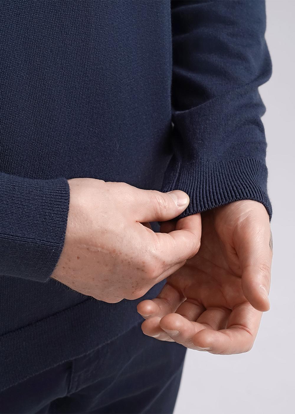 CLE 444230/11аш Джемпер мужской