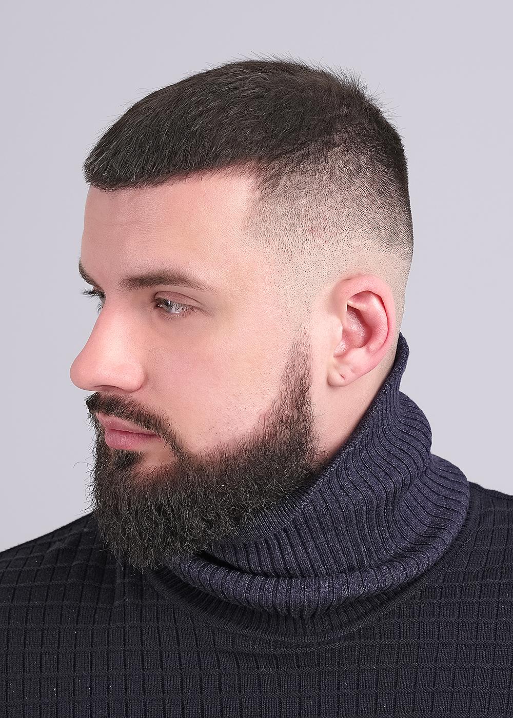 синий